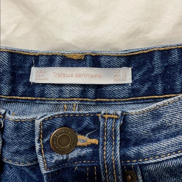 Zara High Waisted Shorts - Picture 3 of 3